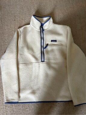 Patagonia Cream Sherpa Pullover with Blue Accents